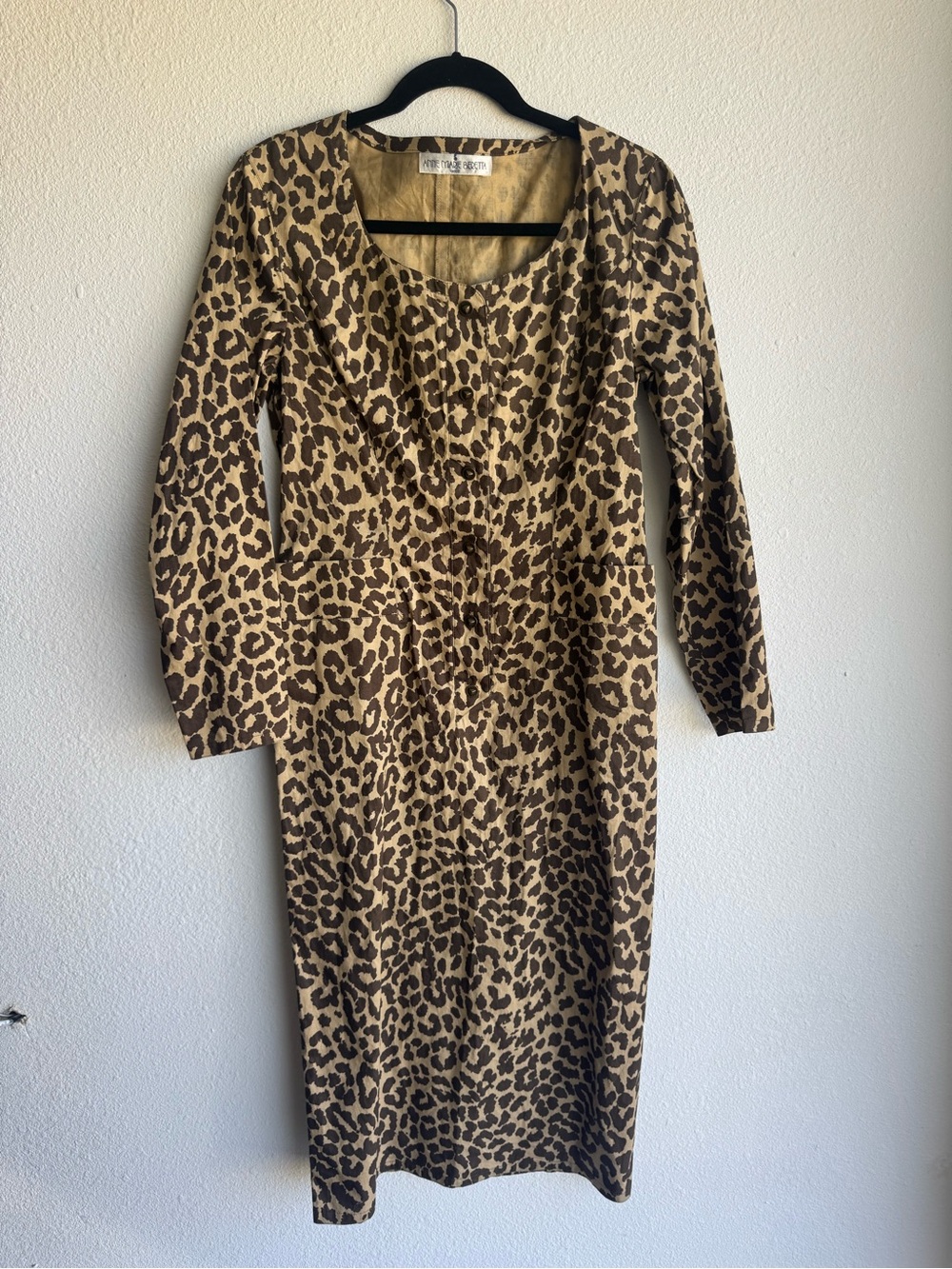 Vintage 80s Anne-Marie Beretta Paris snap-front leopard print midi dress size 4